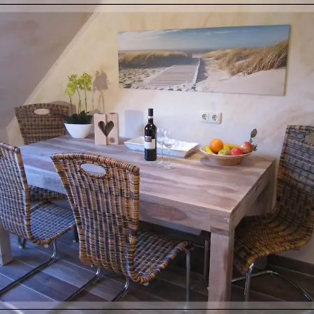 Ferienbauernhof Liesenberg Bauernhauswohnung Landliebe Apartment Fehmarn