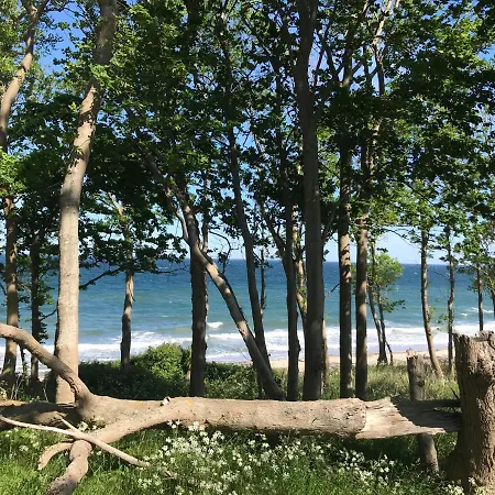 Ferienbauernhof Liesenberg Bauernhauswohnung Landliebe * Fehmarn